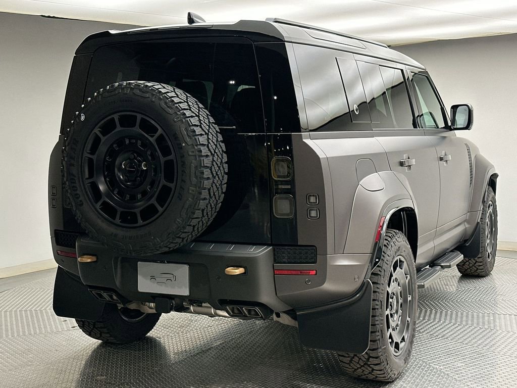 New 2026 Land Rover Defender 110 OCTA AWD/4WD image 12
