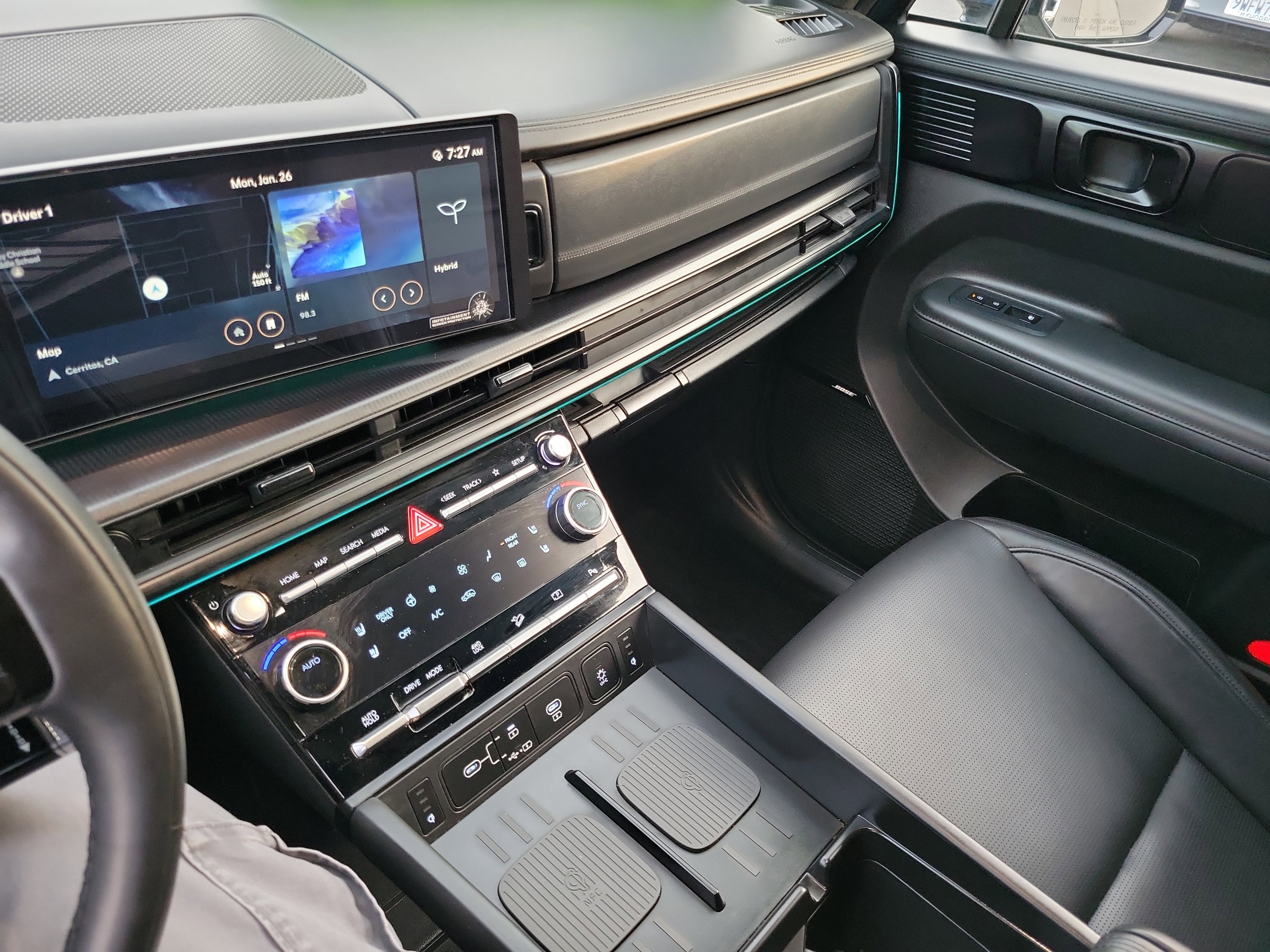 Certified 2025 Hyundai Santa Fe Calligraphy image 17