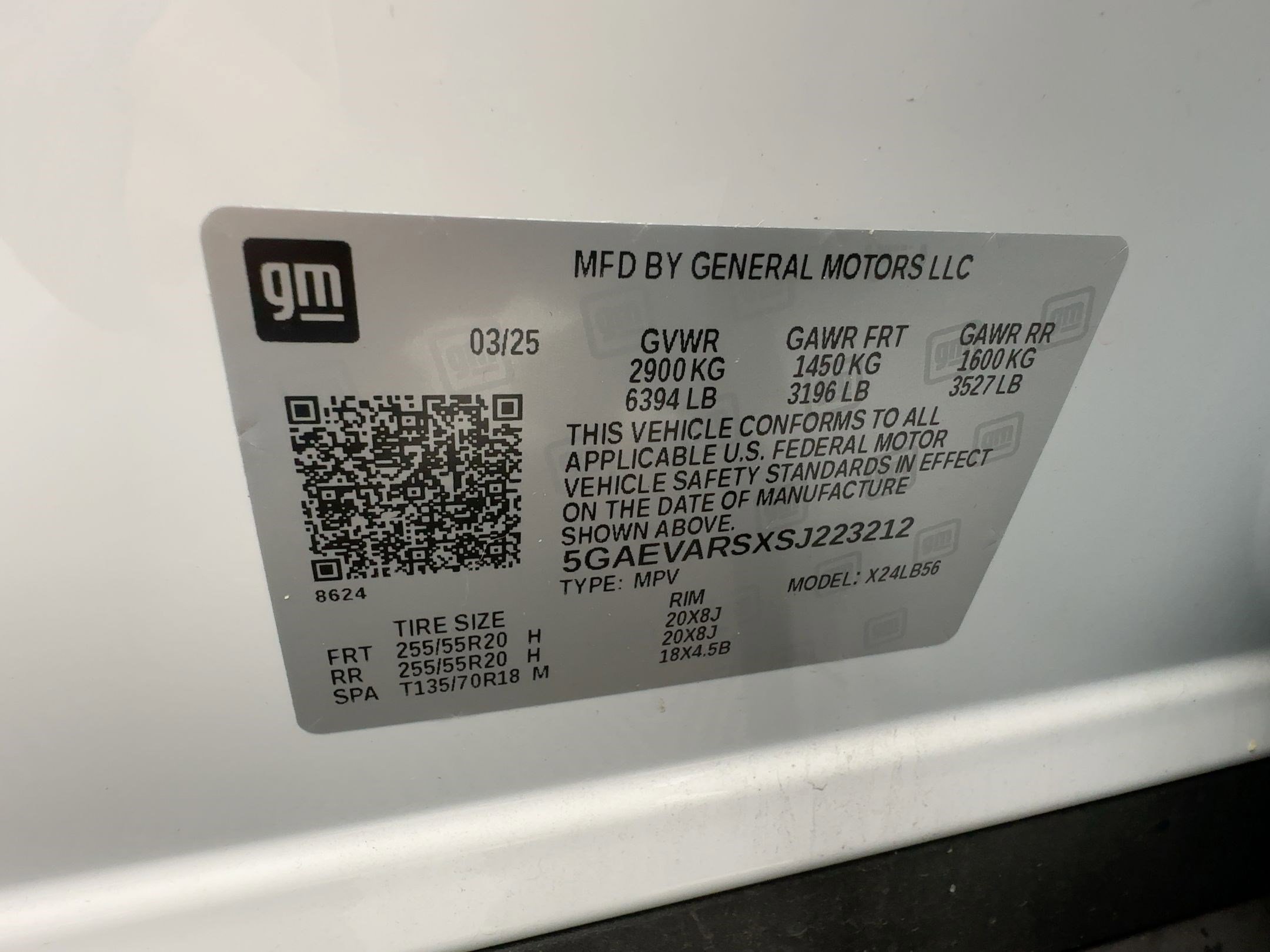 Certified 2025 Buick Enclave Preferred image 18