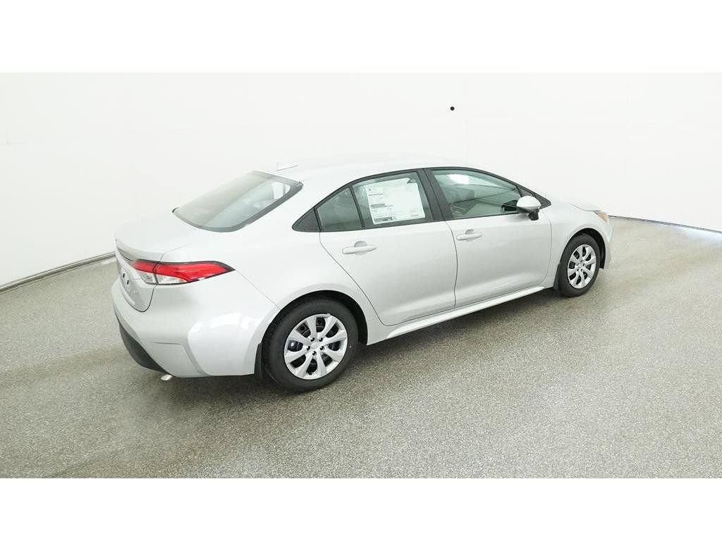Used 2025 Toyota Corolla LE FWD image 11