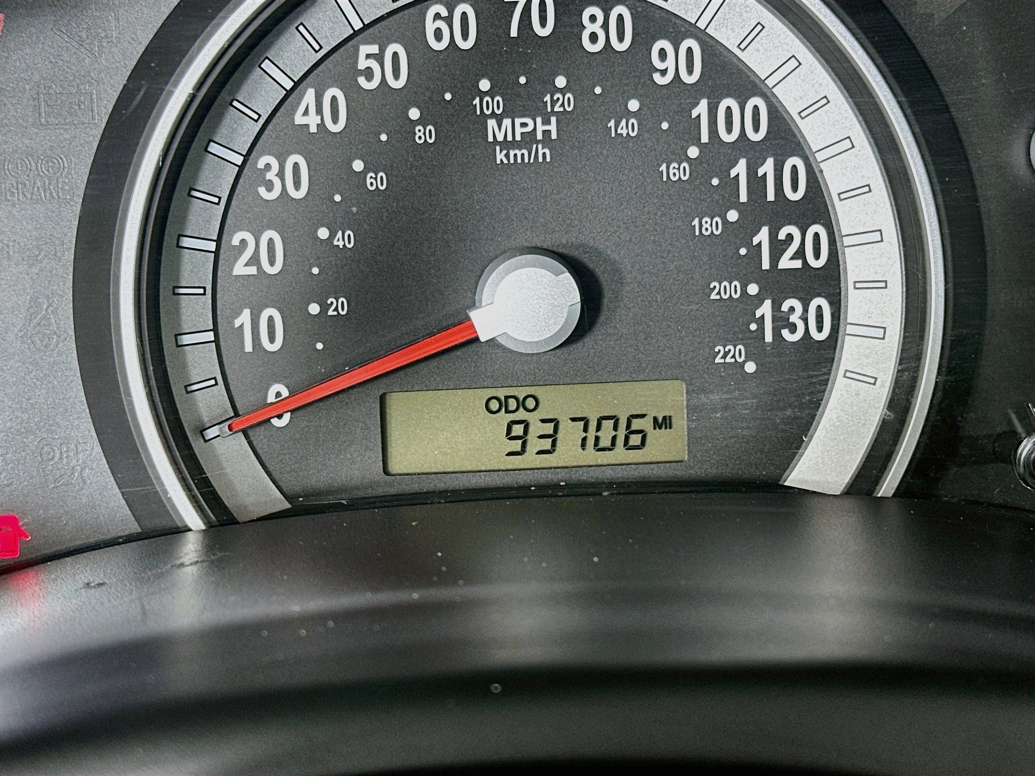 Used 2008 Hyundai Entourage GLS FWD image 18