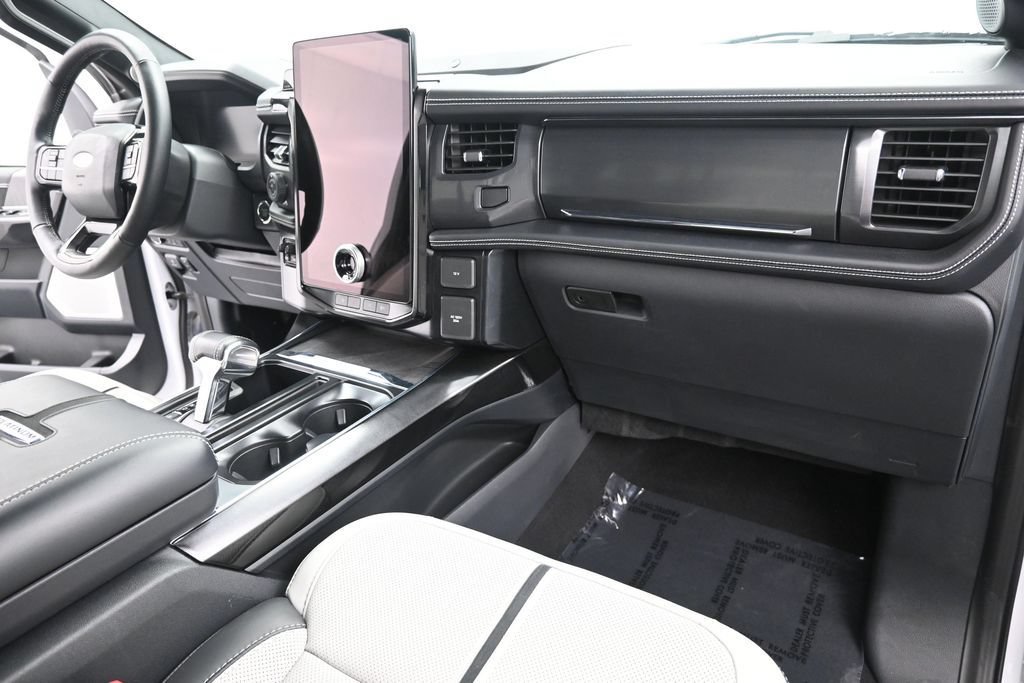 Used 2023 Ford F150 Lightning Platinum AWD/4WD image 20