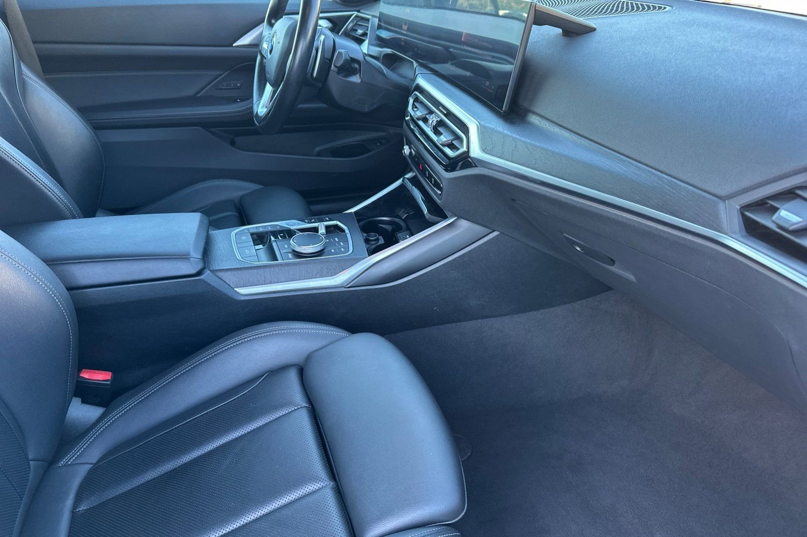 Used 2024 BMW 430i Convertible image 16