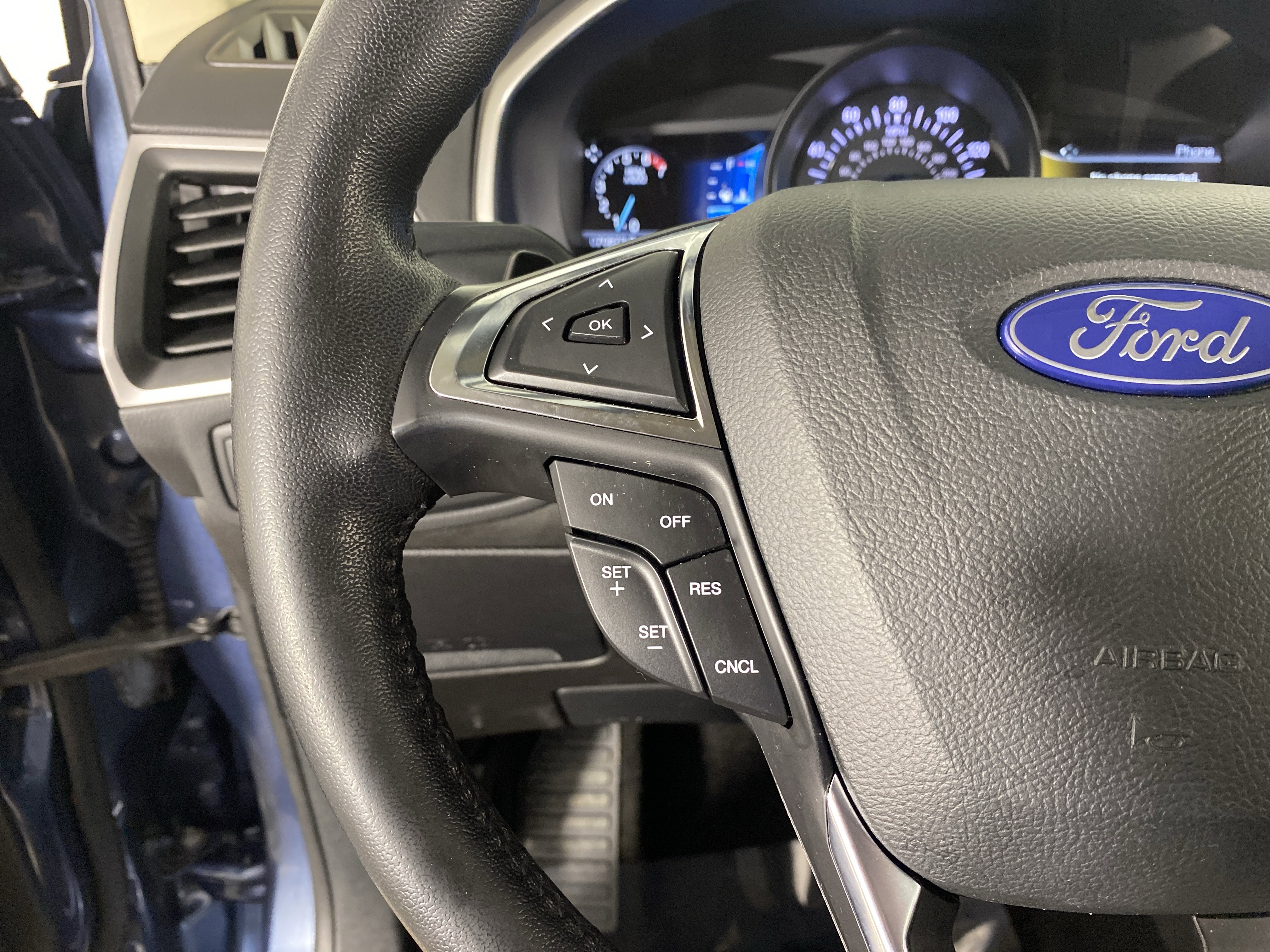 Used 2018 Ford Edge SEL w/ Equipment Group 201A image 38