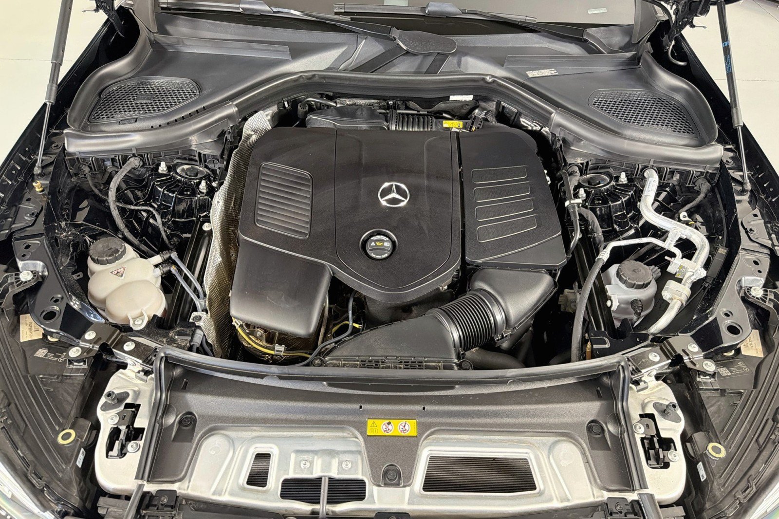 Used 2026 Mercedes-Benz GLC 300 image 11