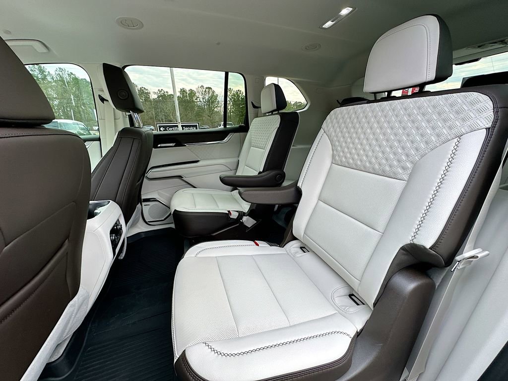 New 2026 GMC Acadia Denali w/ Super Cruise Package image 4