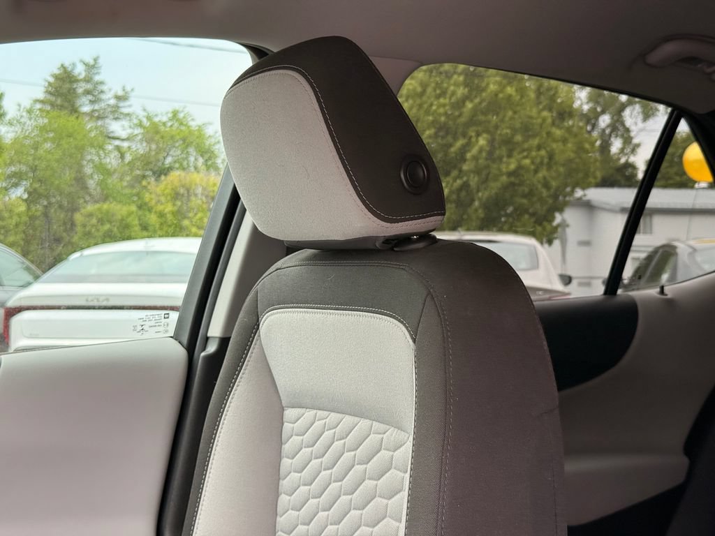 Used 2020 Chevrolet Equinox LS w/ LPO, Cargo Package AWD/4WD image 26