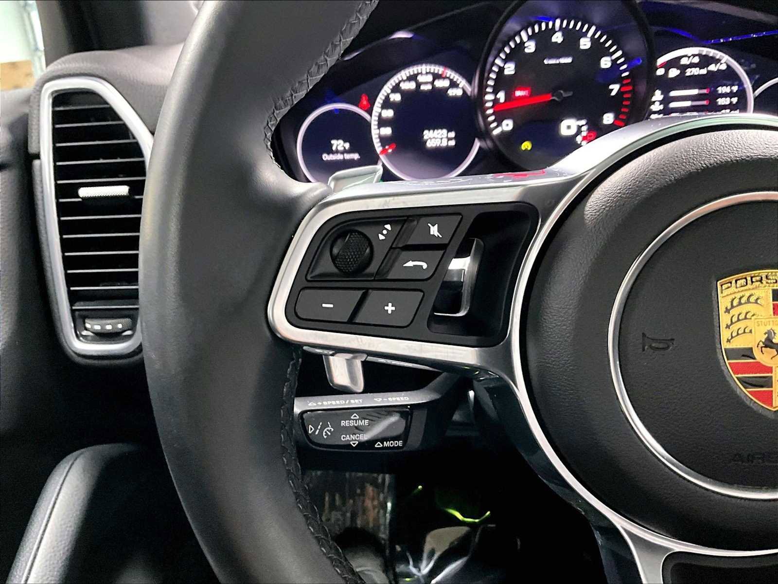Used 2023 Porsche Cayenne image 21