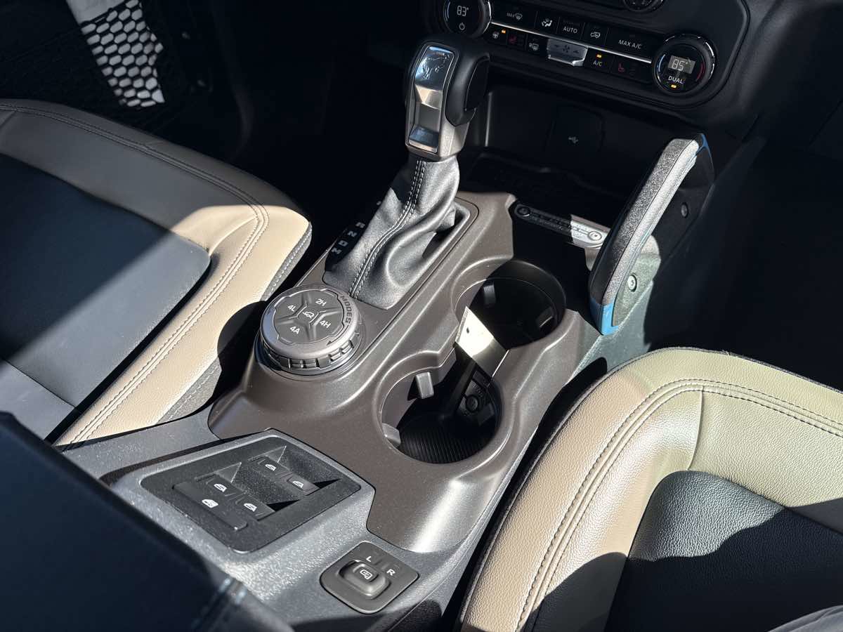 Used 2024 Ford Bronco Wildtrak image 26