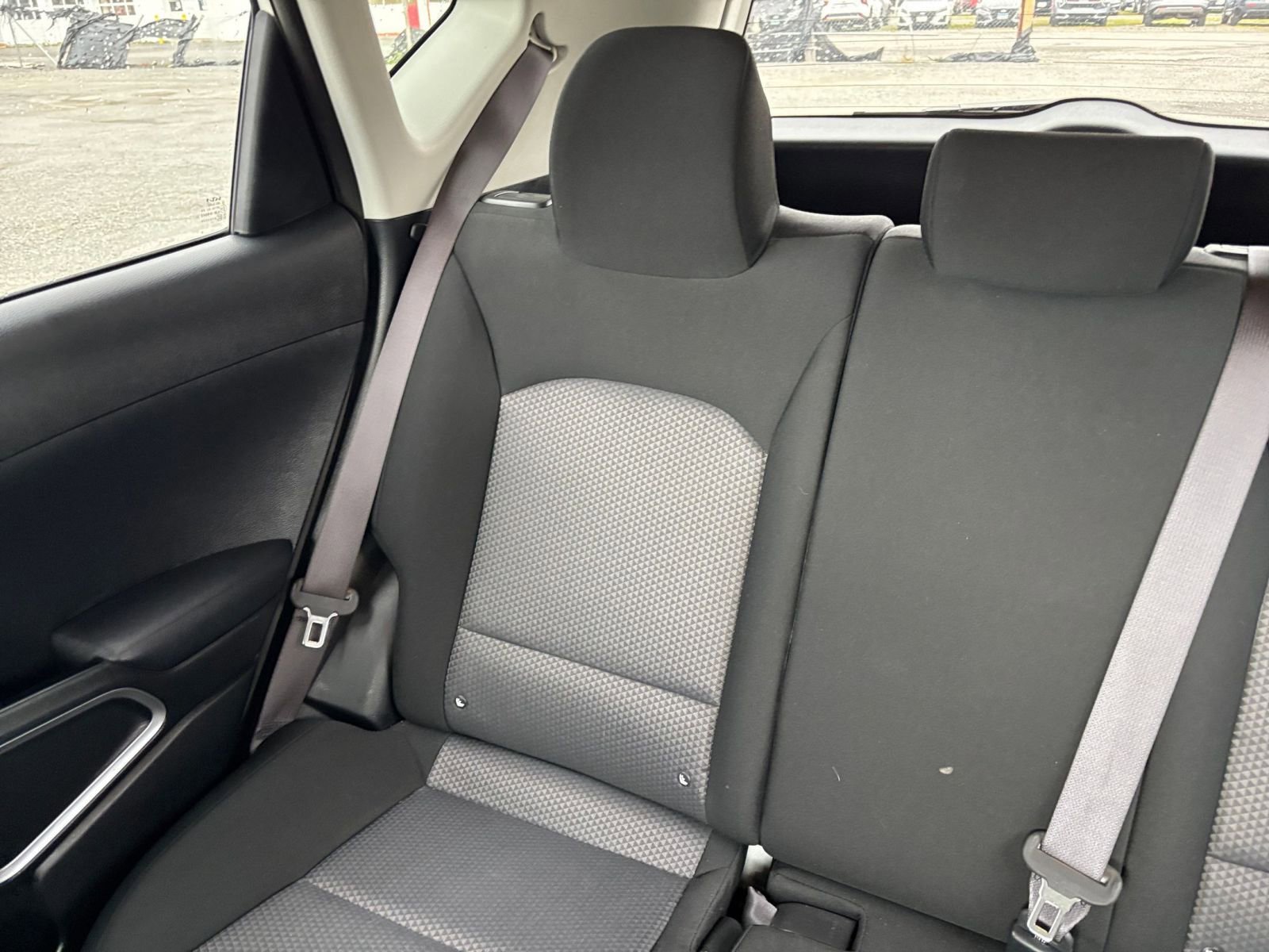 Used 2025 Kia Soul LX w/ LX Technology Package FWD image 34