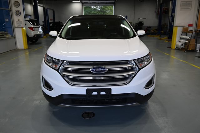 Used 2016 Ford Edge SEL w/ Equipment Group 201A AWD/4WD image 2