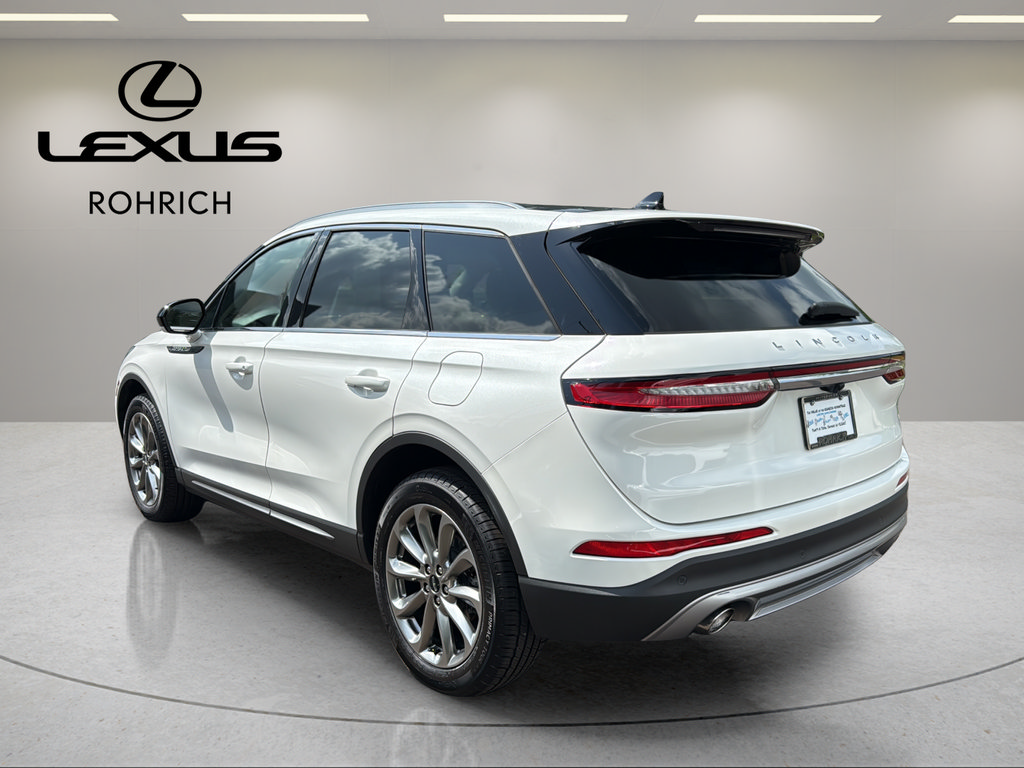 Used 2020 Lincoln Corsair AWD w/ Premium Package image 8