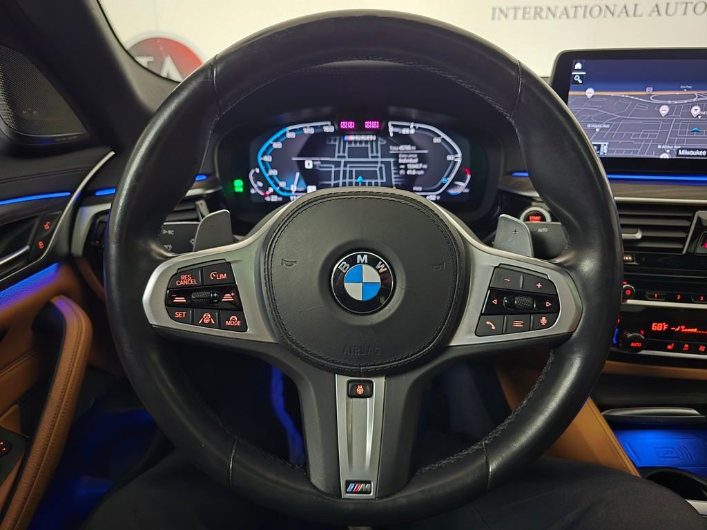 Used 2021 BMW M550i xDrive w/ Executive Package image 34