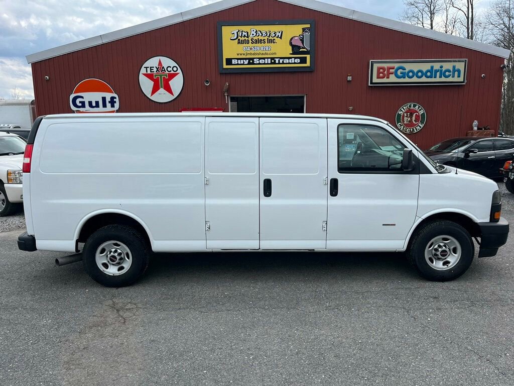 Used 2018 GMC Savana 2500 Extended image 2
