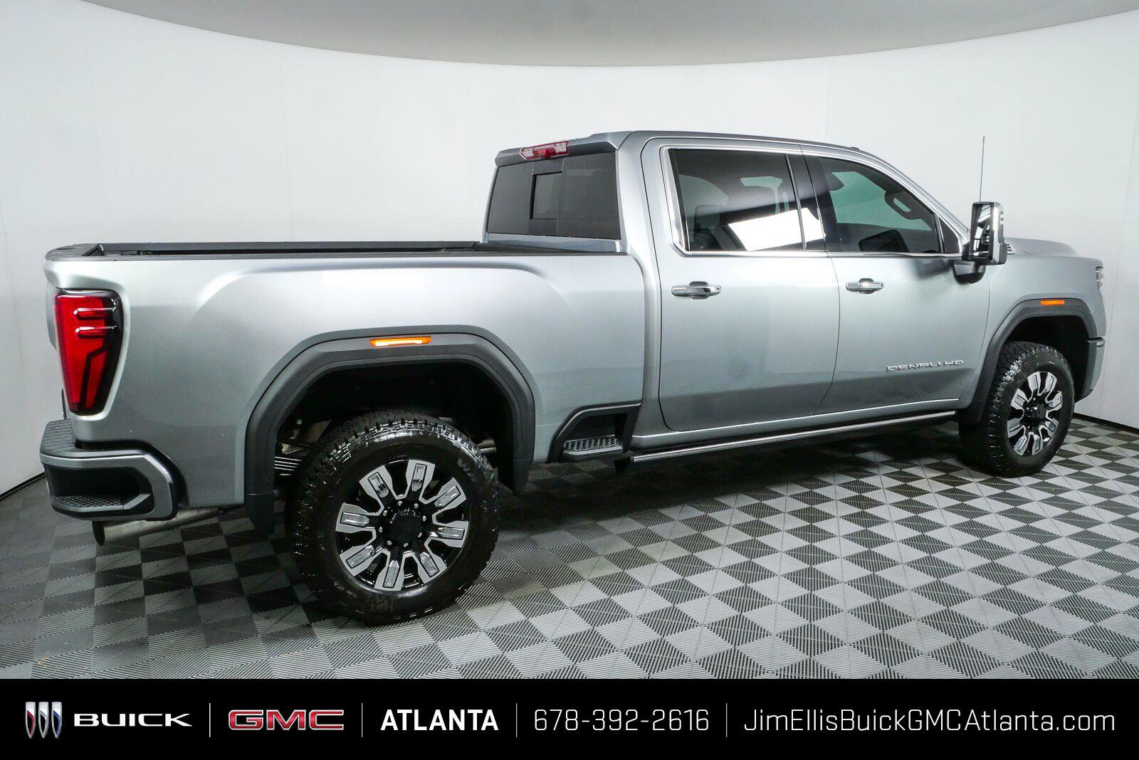 New 2026 GMC Sierra 2500 Denali w/ Denali Reserve Package AWD/4WD image 2