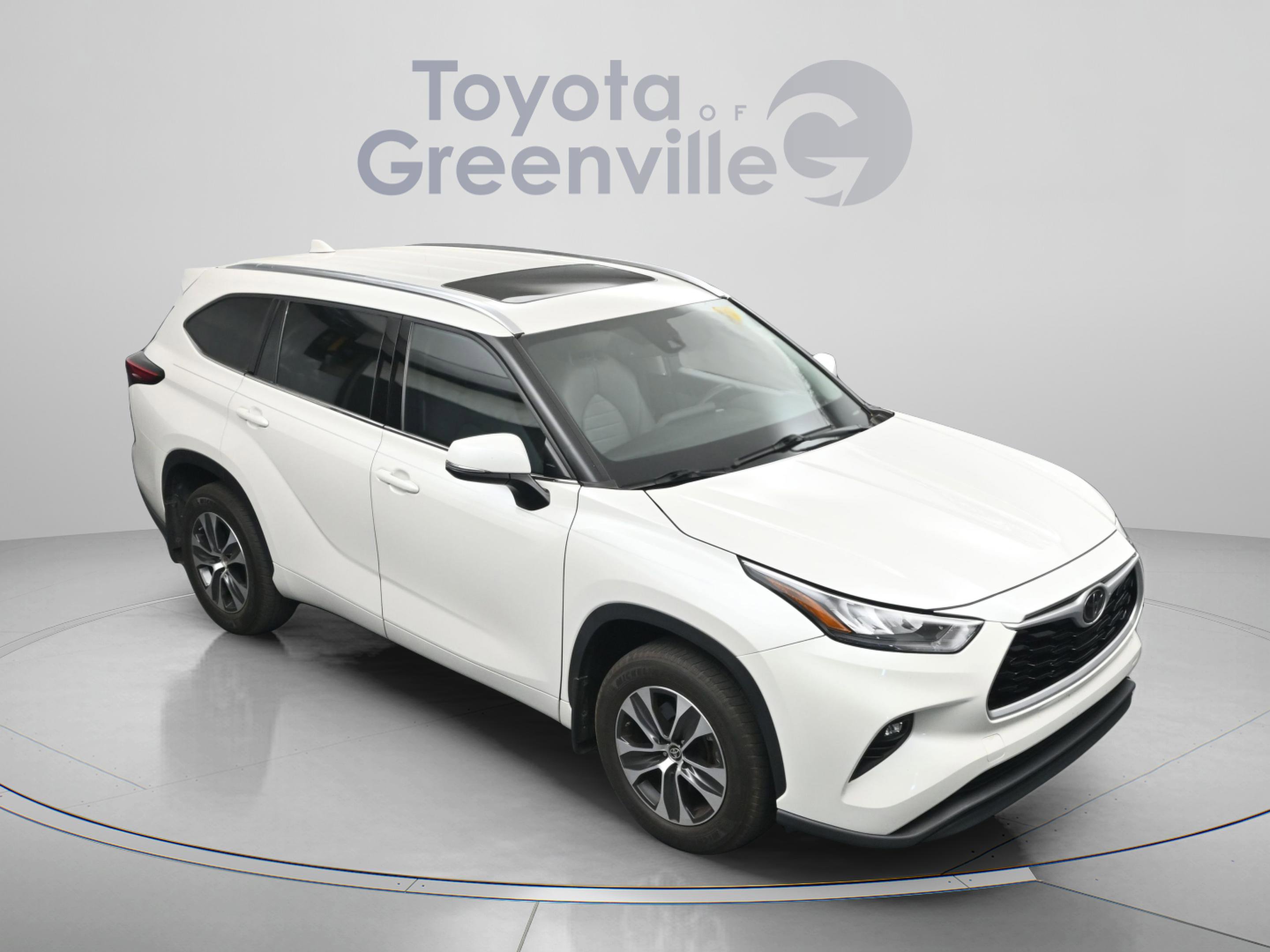 Used 2020 Toyota Highlander XLE AWD/4WD image 20