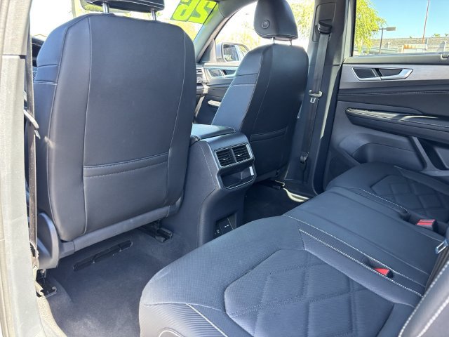 Used 2026 Volkswagen Atlas Cross Sport SE AWD/4WD image 17