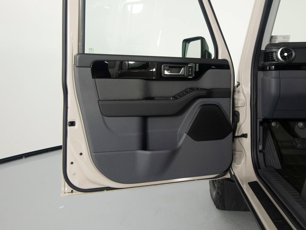 Used 2026 INEOS Grenadier Trialmaster Edition AWD/4WD image 10