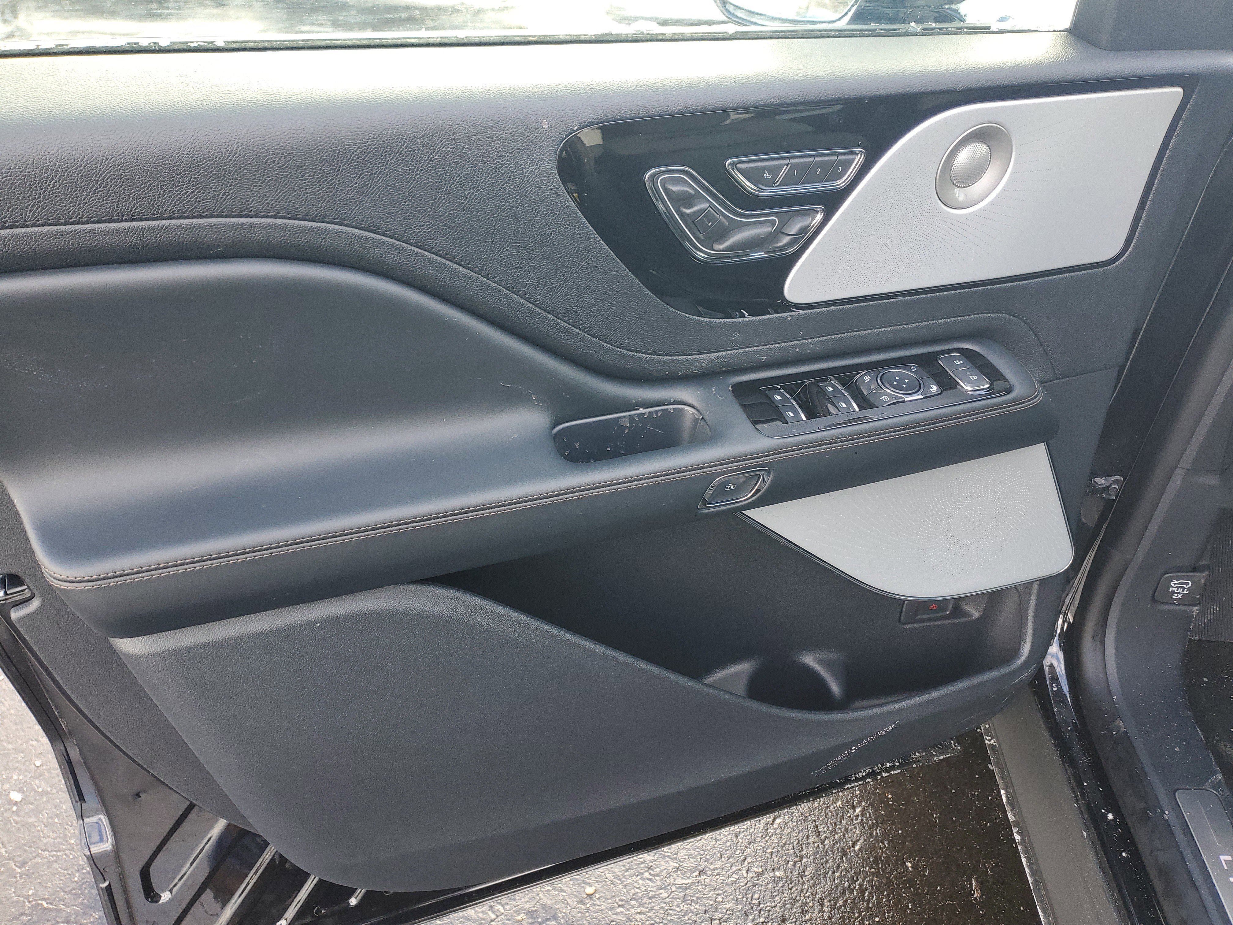 New 2026 Lincoln Aviator Reserve image 8