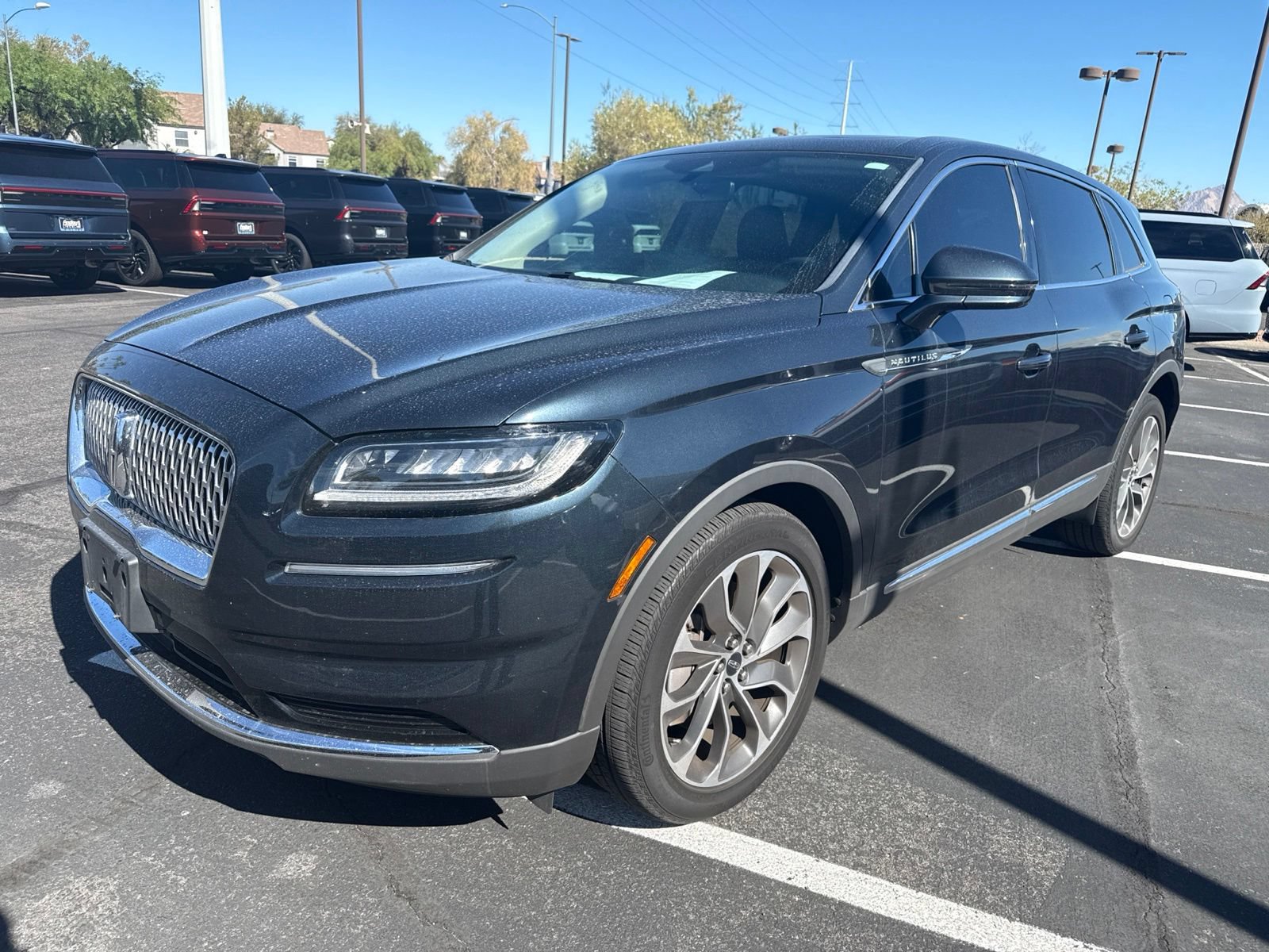 Used 2023 Lincoln Nautilus Reserve w/ Luxury Package AWD/4WD video 1