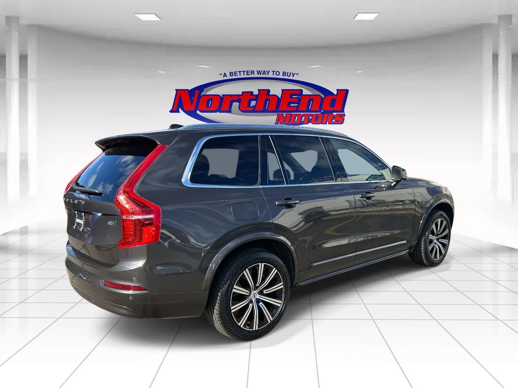 Used 2023 Volvo XC90 B5 Core w/ Climate Package image 3