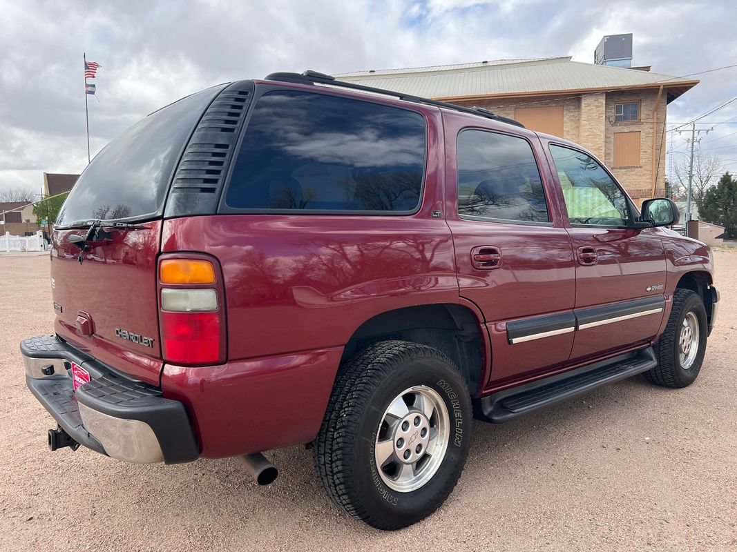 Used 2001 Chevrolet Tahoe LT w/ LT Preferred Equipment Group AWD/4WD image 7