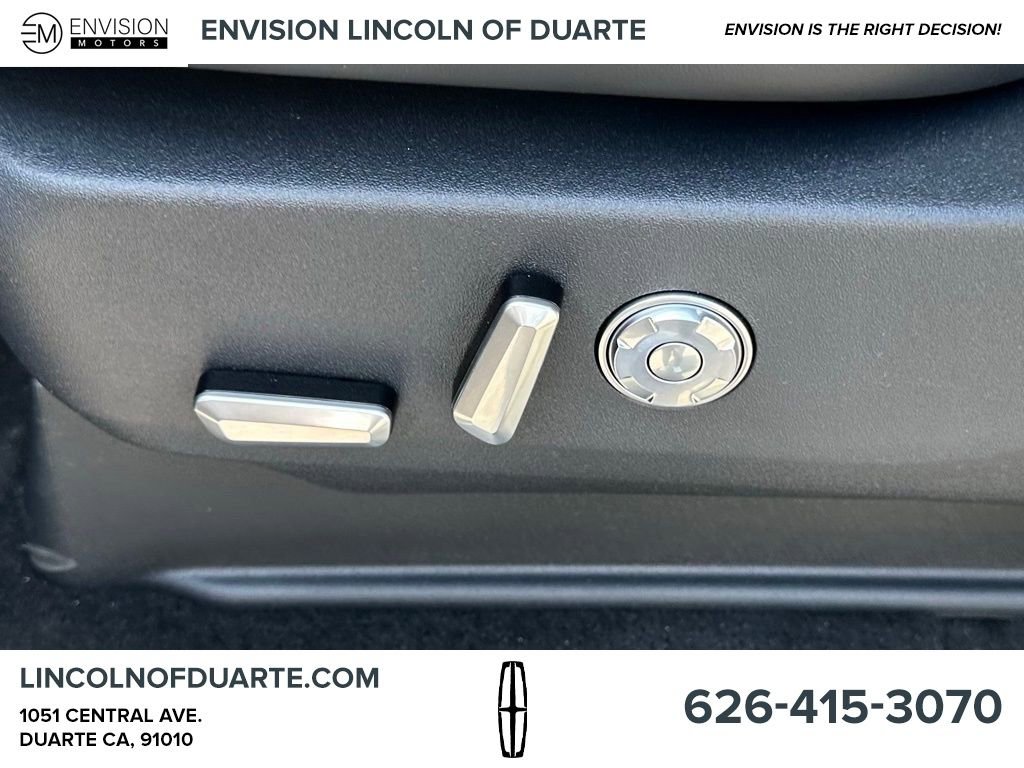 New 2025 Lincoln Navigator Black Label image 16