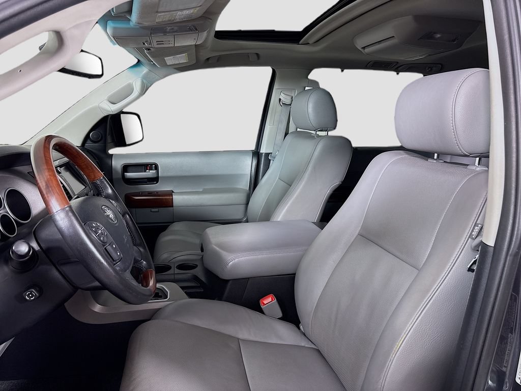 Used 2013 Toyota Sequoia Platinum AWD/4WD image 23