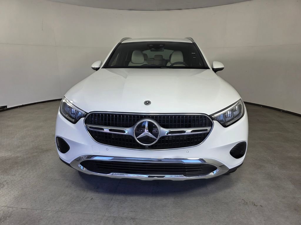 New 2026 Mercedes-Benz GLC 300 image 2