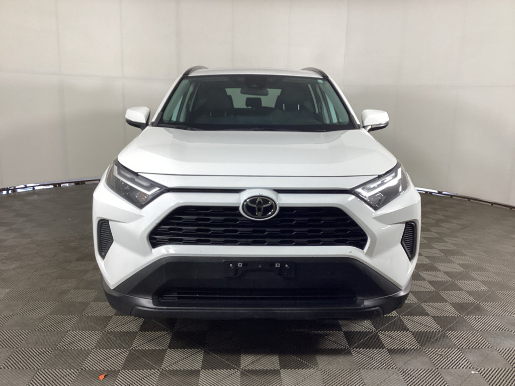 Used 2023 Toyota RAV4 XLE AWD/4WD image 6