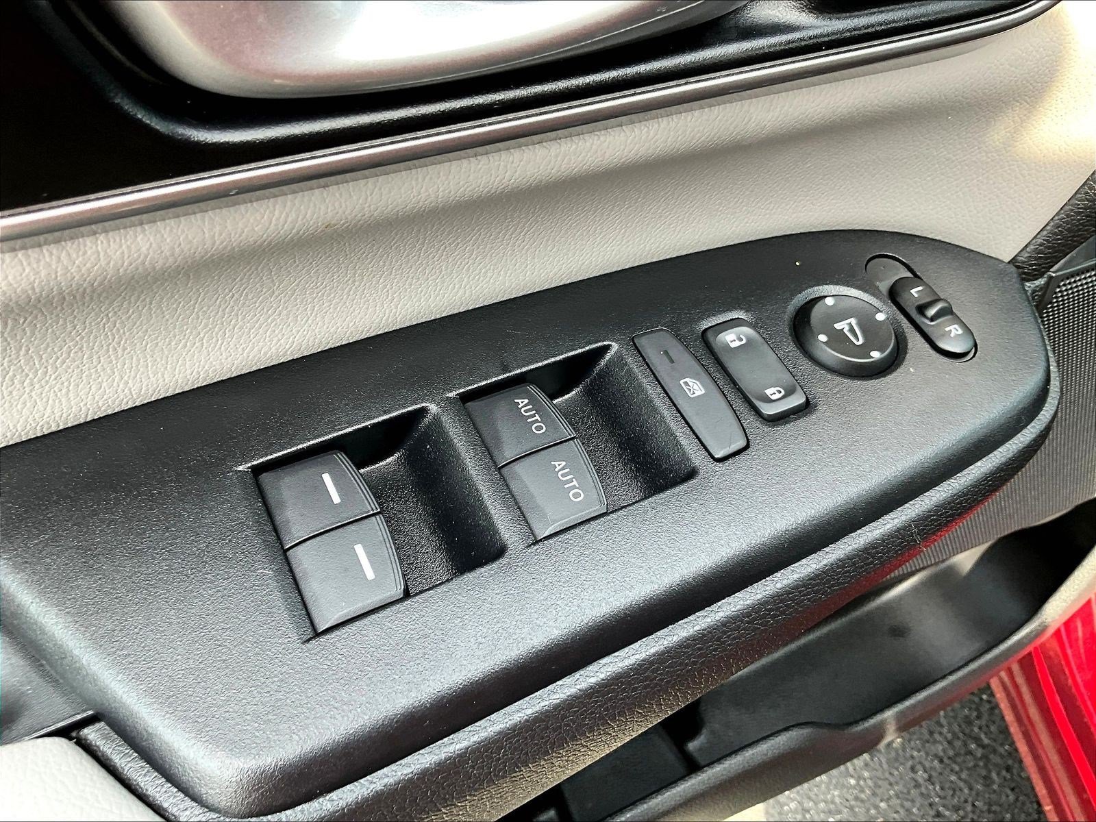 Used 2022 Honda CR-V Touring image 36