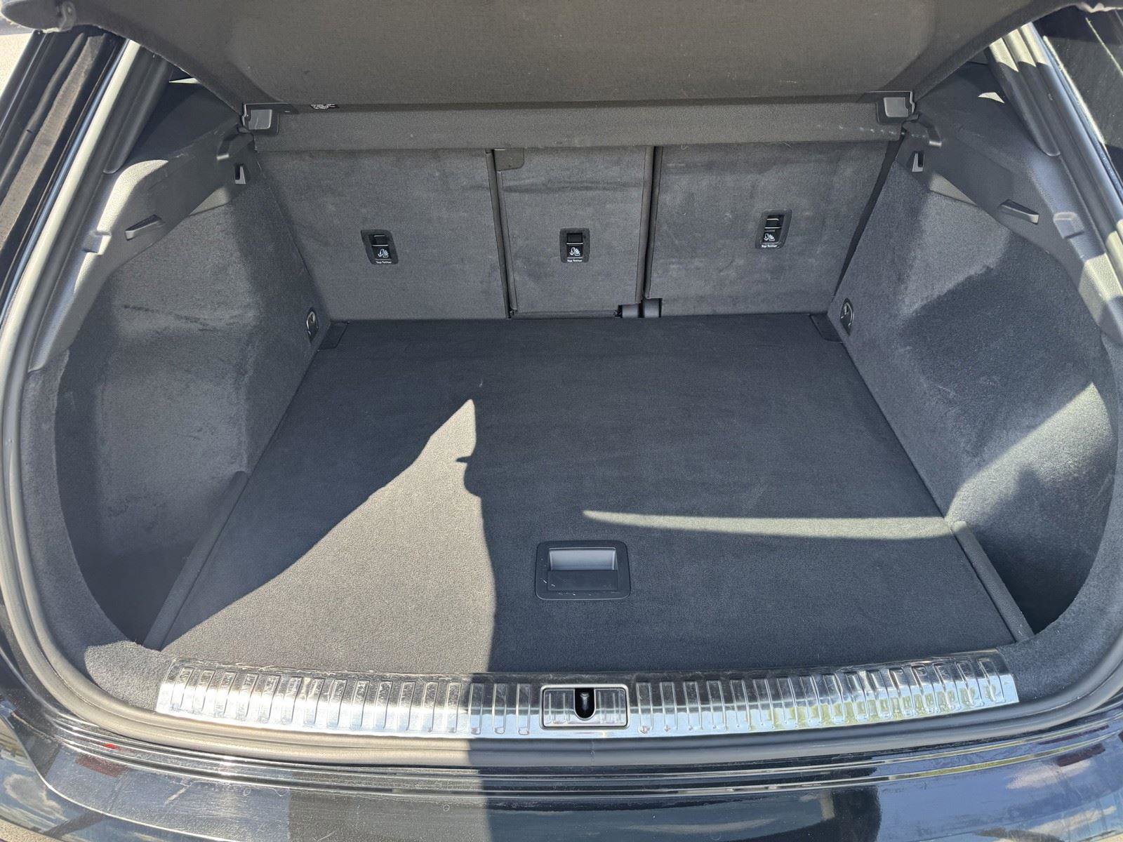 Used 2024 Audi Q3 2.0T Premium image 16