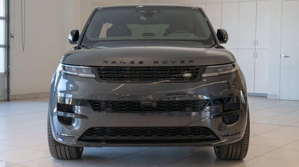 New 2025 Land Rover Range Rover Sport Dynamic SE image 2