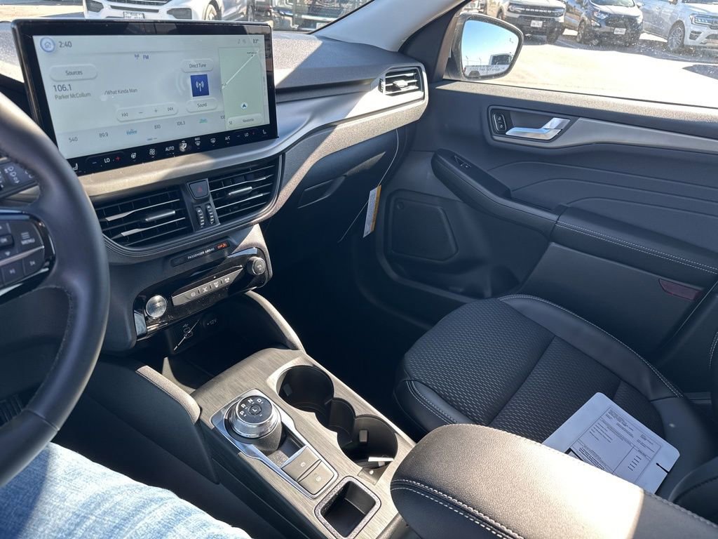New 2026 Ford Escape SE image 30