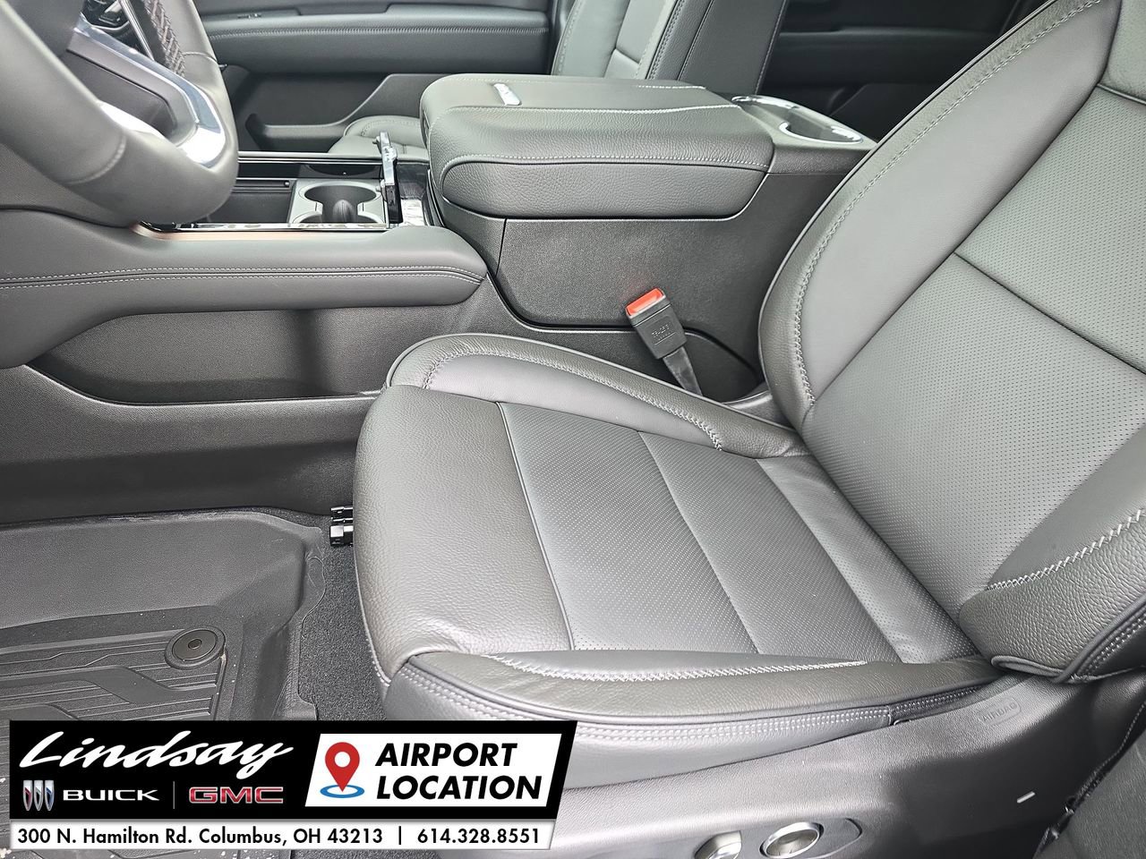 New 2026 GMC Yukon XL Denali w/ Sun & Power Step Package image 21