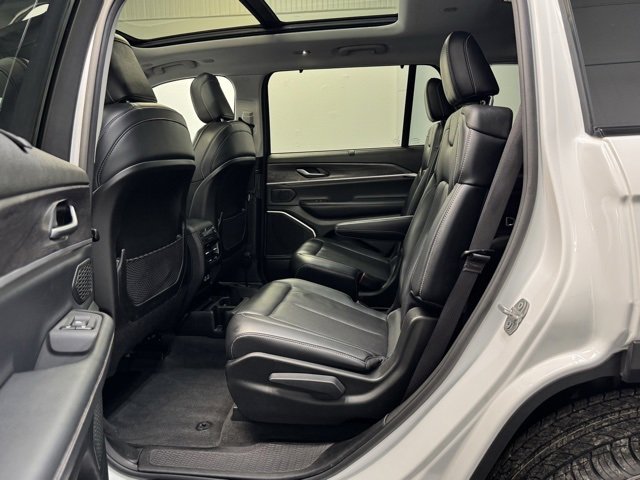 Used 2021 Jeep Grand Cherokee L Limited w/ Luxury Tech Group II image 30