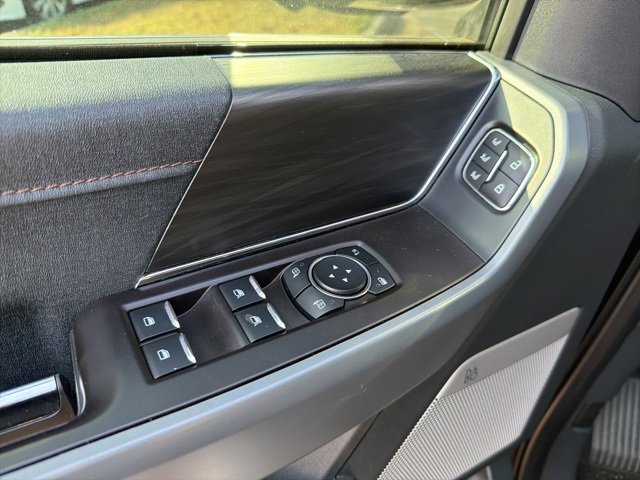 Used 2024 Ford F150 Lariat w/ FX4 Off-Road Package image 11