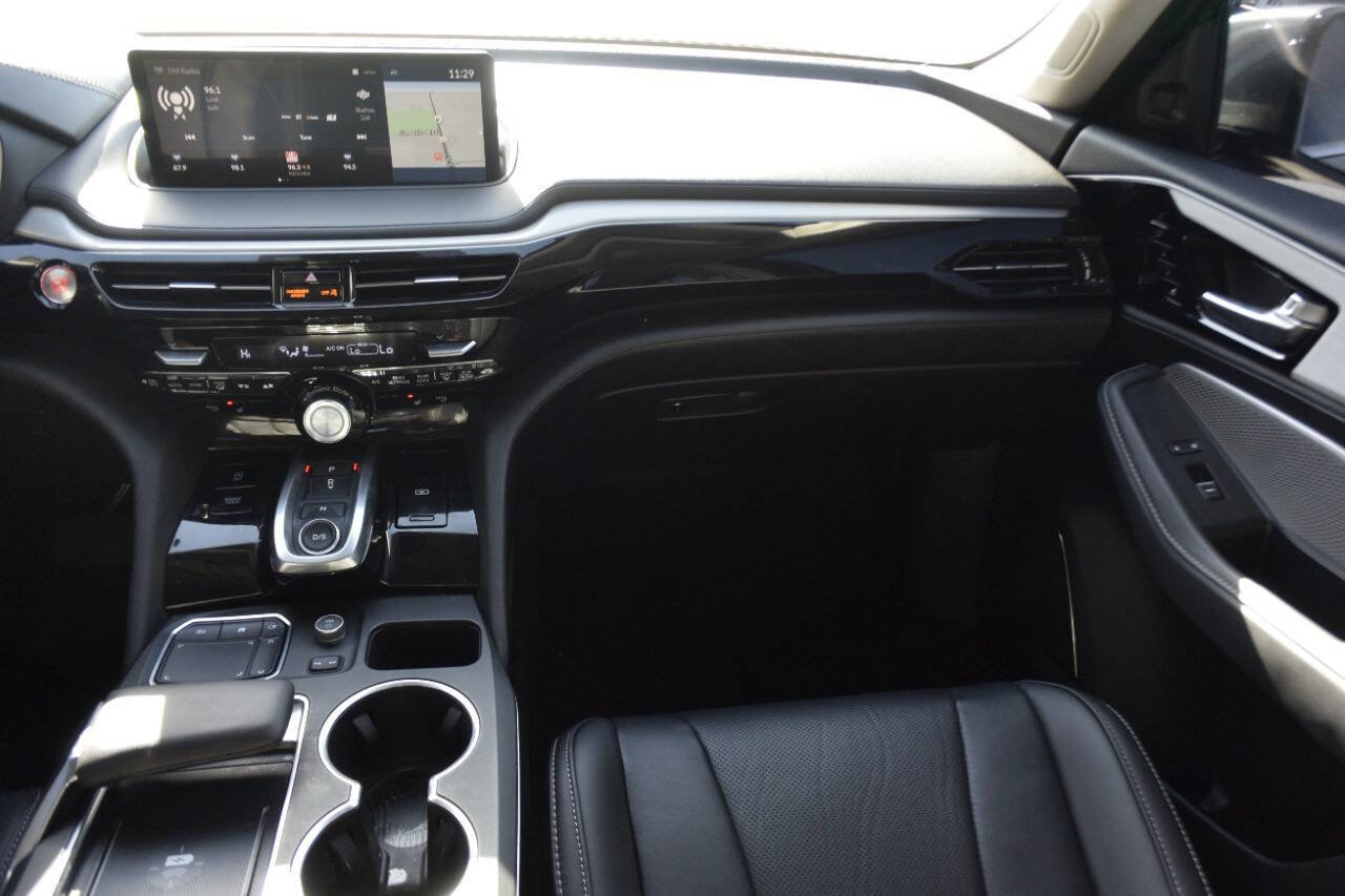 Used 2024 Acura MDX SH-AWD w/ Technology Package image 30