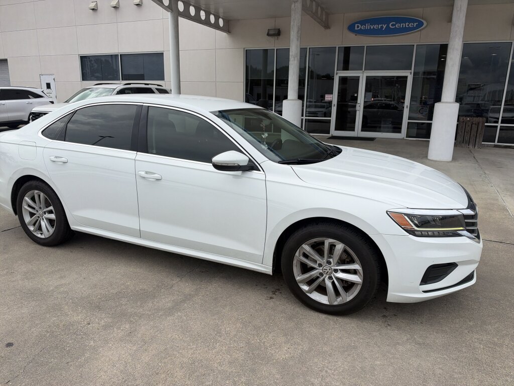 Used 2020 Volkswagen Passat 2.0T SE FWD image 9