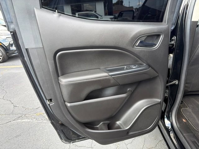 Certified 2018 GMC Canyon SLE w/ Nightfall Edition RWD image 13
