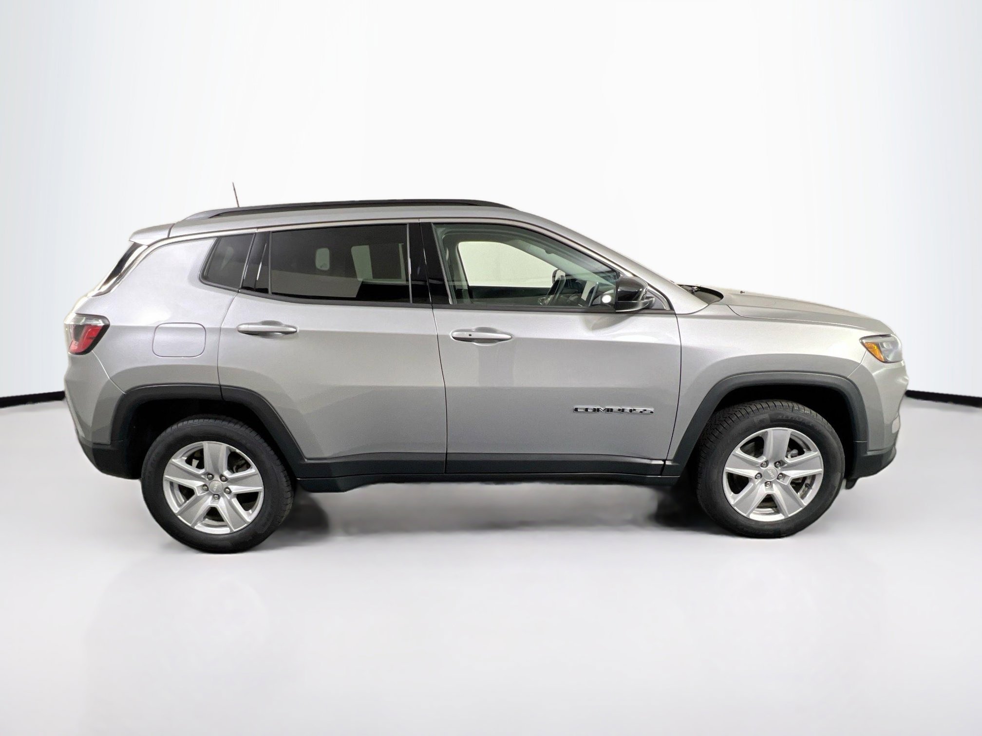 Used 2022 Jeep Compass Latitude w/ Convenience Group image 4