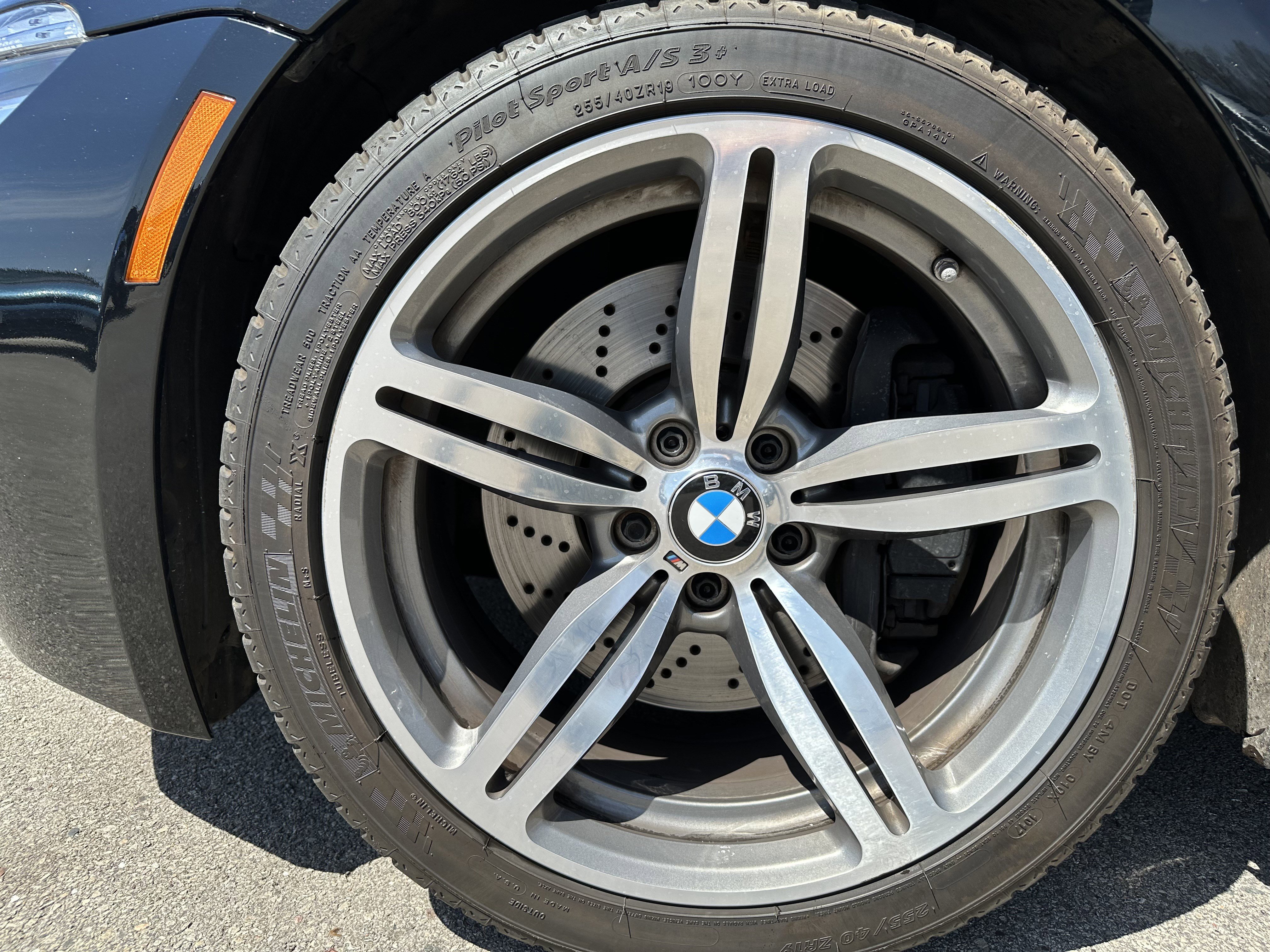 Used 2010 BMW M6 Convertible image 25