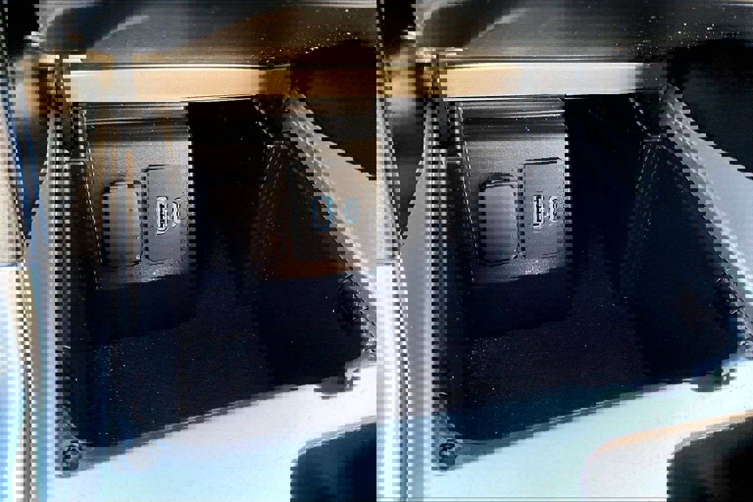 Used 2021 Ford Explorer Limited image 34