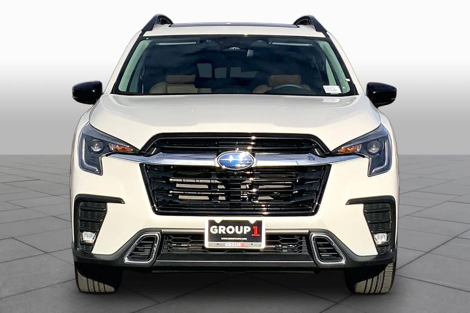 Used 2025 Subaru Ascent Touring AWD/4WD image 4