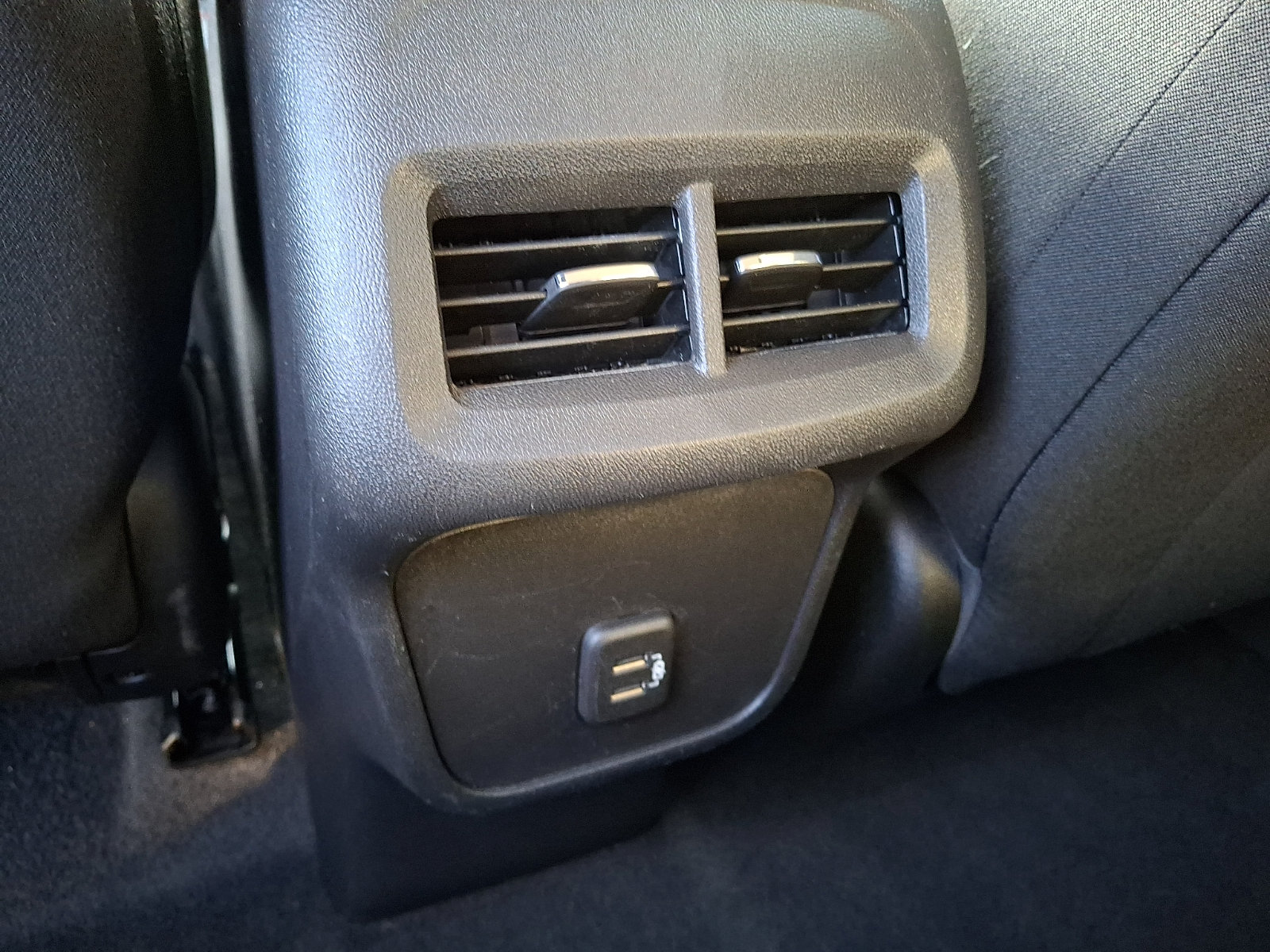 Used 2020 Chevrolet Equinox LS w/ LS Convenience Package FWD image 11