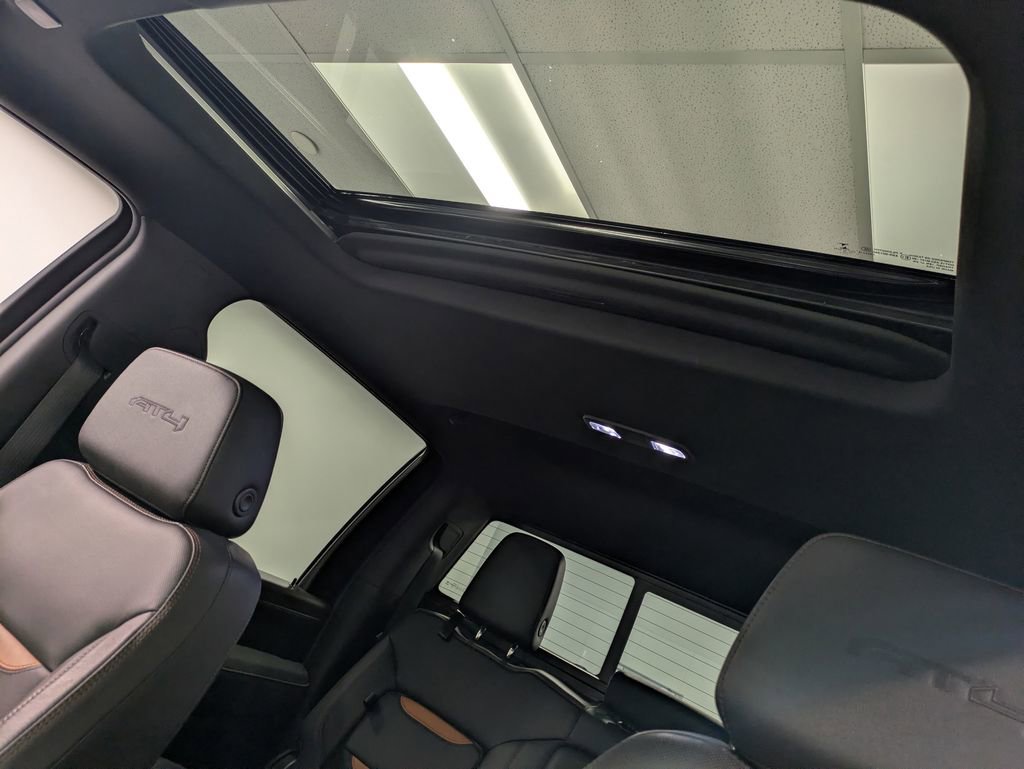 Used 2022 GMC Sierra 2500 AT4 w/ AT4 Premium Plus Package image 23