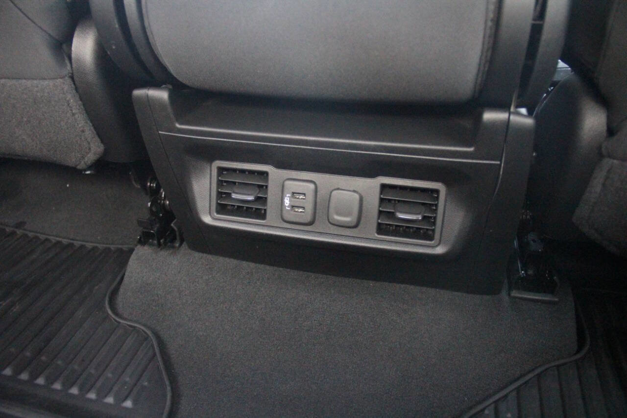 Used 2021 Chevrolet Silverado 1500 LT image 41