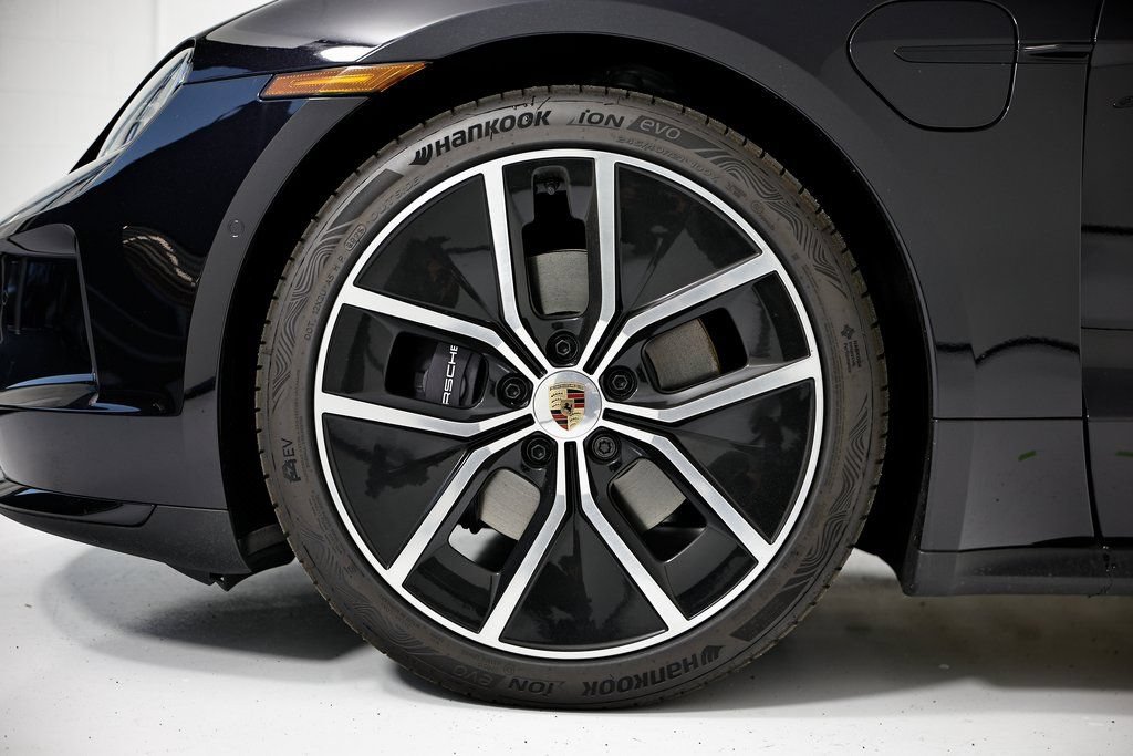 New 2026 Porsche Taycan AWD/4WD image 13