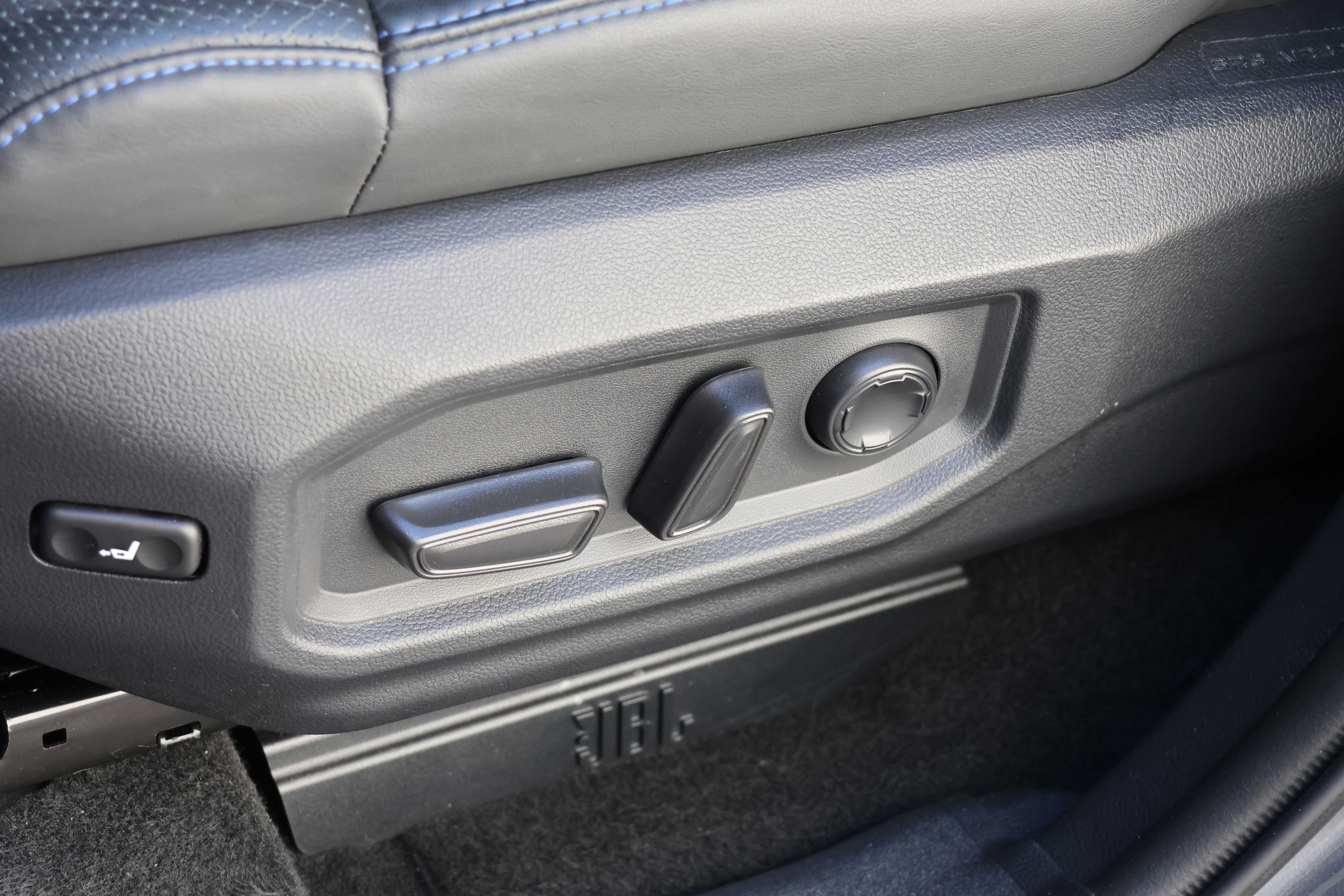 Used 2023 Toyota Tundra Platinum image 33