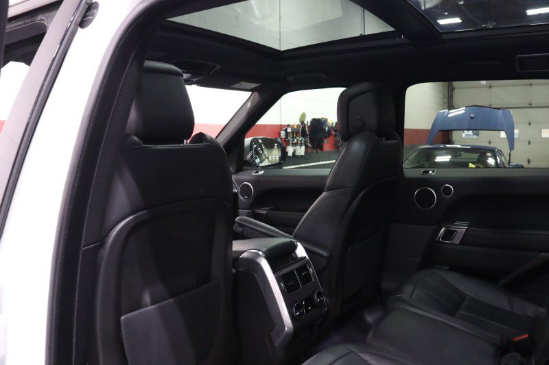 Used 2019 Land Rover Range Rover Sport HSE AWD/4WD image 40